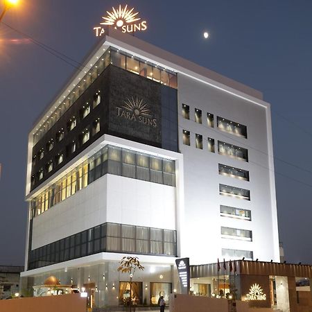 Tara Suns Hotell Vadodara Eksteriør bilde