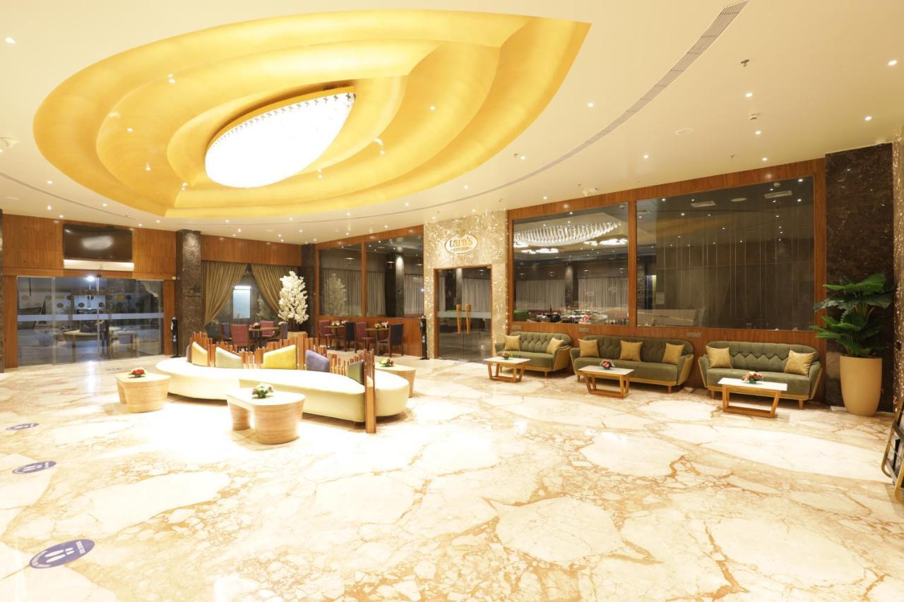 Tara Suns Hotell Vadodara Eksteriør bilde