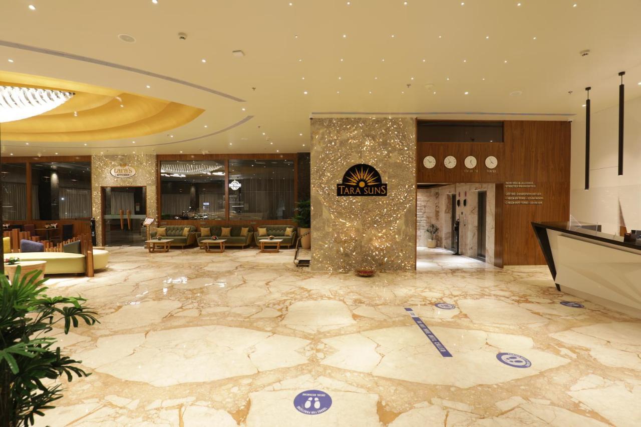 Tara Suns Hotell Vadodara Eksteriør bilde