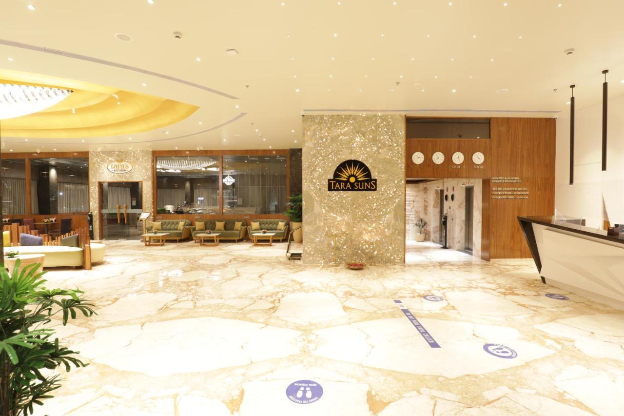 Tara Suns Hotell Vadodara Eksteriør bilde