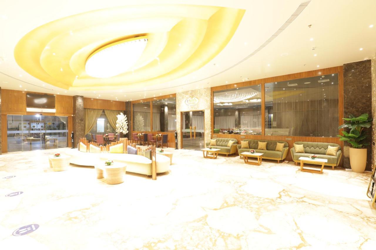 Tara Suns Hotell Vadodara Eksteriør bilde